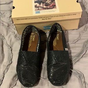 Black glitter Toms